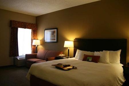 фото отеля Hampton Inn Lawrence