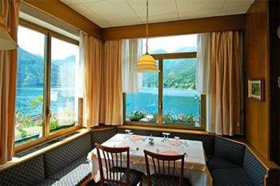 фото отеля Albergo Mezzolago