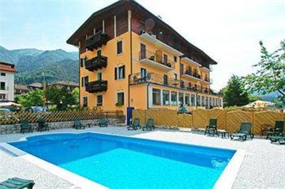 фото отеля Albergo Mezzolago