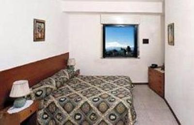 фото отеля Hotel Villaggio Alkantara Giardini Naxos