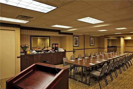 фото отеля Homewood Suites Silver Spring