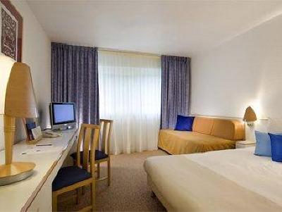 фото отеля Novotel Orleans Charbonniere