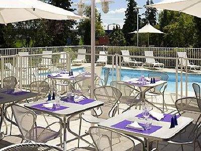 фото отеля Novotel Orleans Charbonniere