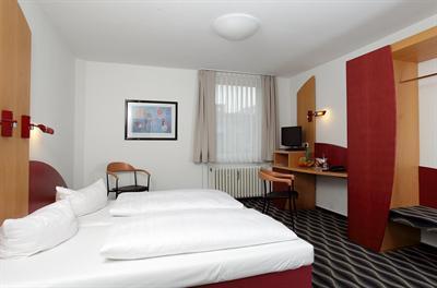 фото отеля Stadthotel Kassel