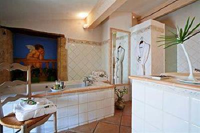 фото отеля Hostellerie Le Castellas