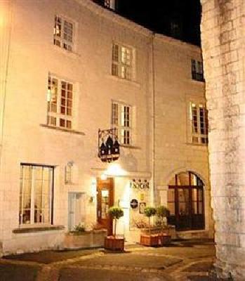фото отеля Hotel Saint Pierre Saumur