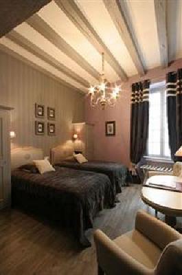 фото отеля Hotel Saint Pierre Saumur