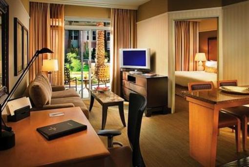 фото отеля Gainey Suites Hotel