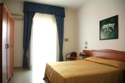 фото отеля Hotel Falcone Vieste