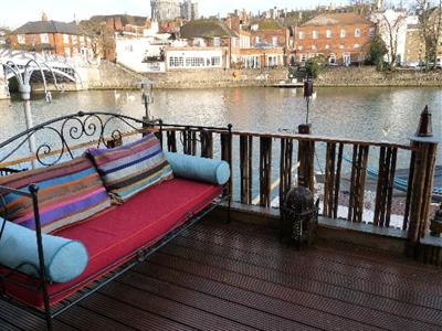 фото отеля Boathouse 19 Accommodation Windsor