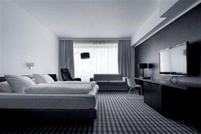 фото отеля Mondo Empire Hotel