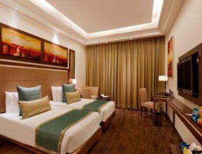 фото отеля Ramada Gurgaon Central