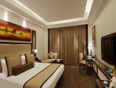 фото отеля Ramada Gurgaon Central