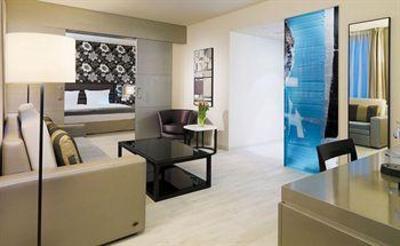 фото отеля H10 Berlin Ku'damm