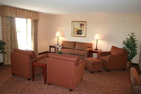 фото отеля Hampton Inn and Suites - Greensburg