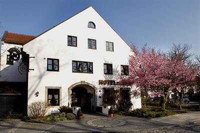 фото отеля Hotel Gasthof Zur Mühle Ismaning