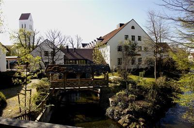 фото отеля Hotel Gasthof Zur Mühle Ismaning