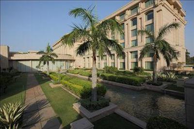 фото отеля The Grand New Delhi