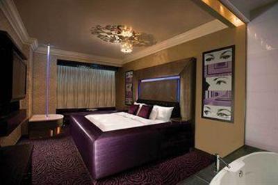 фото отеля Fantasyland Hotel & Resort