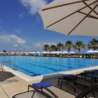 фото отеля Moevenpick Hotel & Resort Beirut