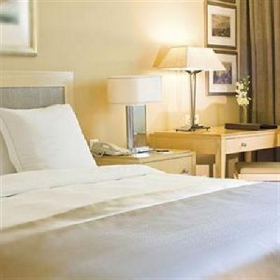 фото отеля Moevenpick Hotel & Resort Beirut