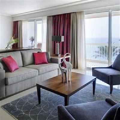 фото отеля Moevenpick Hotel & Resort Beirut
