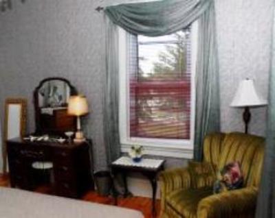 фото отеля Carriagehouse Bed & Breakfast