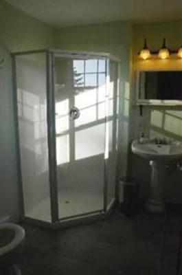 фото отеля Digby Backpackers Inn