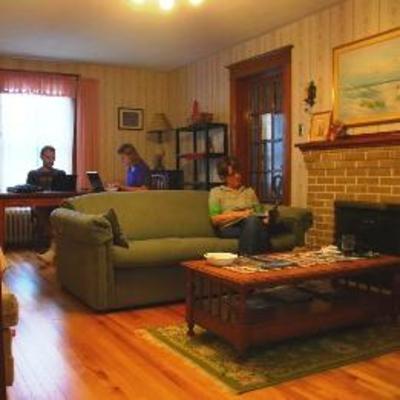 фото отеля Digby Backpackers Inn