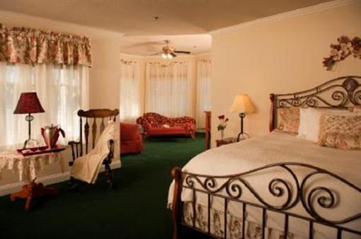 фото отеля Snowflake Inn