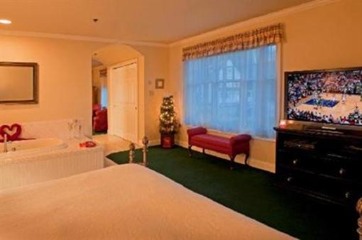 фото отеля Snowflake Inn