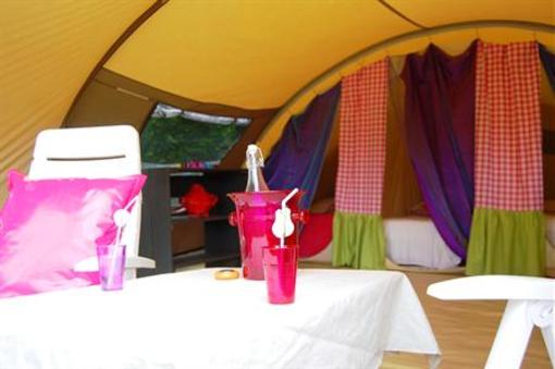 фото отеля Camping Les Ormes