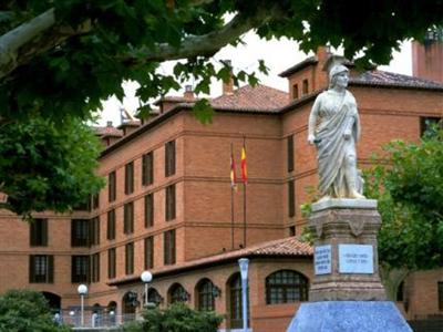 фото отеля Hotel Parador de Calahorra