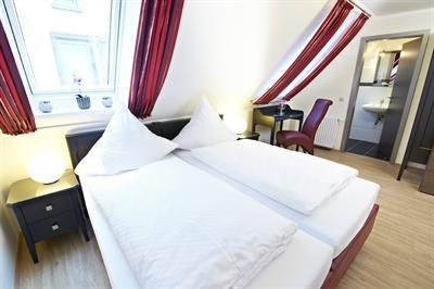 фото отеля Hotel Altes Gasthaus Schröer