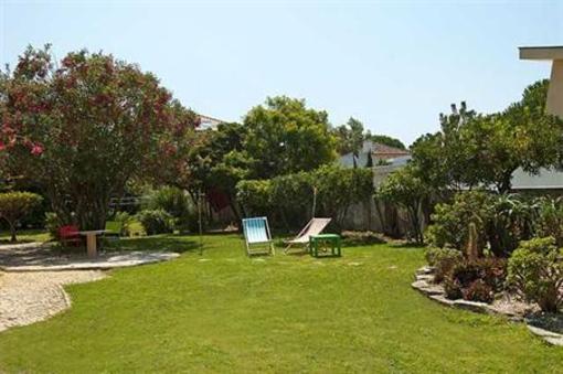 фото отеля Carcavelos Surf Hostel