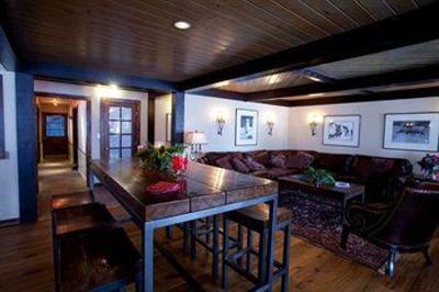 фото отеля Nordic Inn Crested Butte