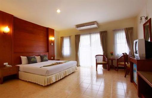 фото отеля Palmyra Patong Resort