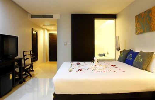 фото отеля Palmyra Patong Resort