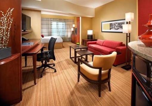 фото отеля Courtyard Long Beach