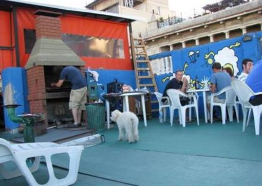 фото отеля Baluch Backpackers Hostel