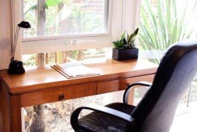 фото отеля Whitesbeach Guesthouse