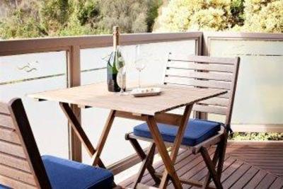 фото отеля Whitesbeach Guesthouse