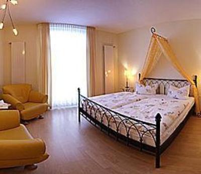 фото отеля Schlosshotel im Kavalierhaus
