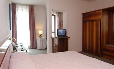 фото отеля Albergo Moderno Lovere