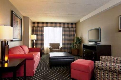 фото отеля Crowne Plaza Indianapolis Airport