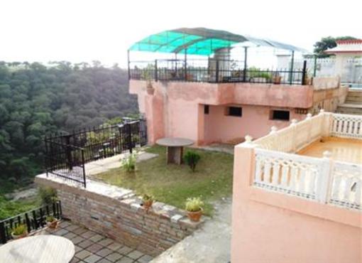 фото отеля Menal Waterfall Resort Pvt. Ltd.