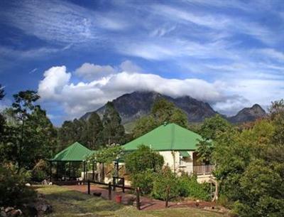 фото отеля Mt Barney Lodge Country Retreat