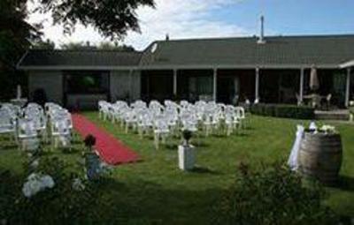 фото отеля Somersal Bed & Breakfast / Wedding Venue