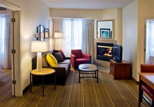 фото отеля Residence Inn Poughkeepsie