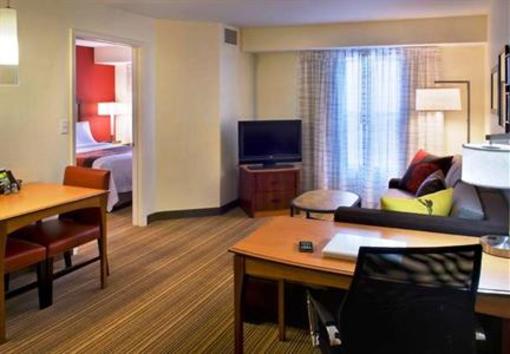 фото отеля Residence Inn Poughkeepsie